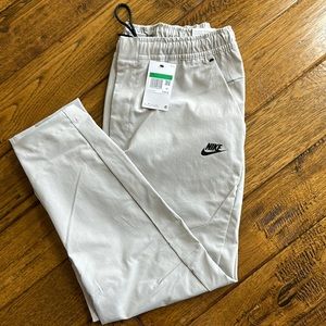 Men’s Nike cargo pants size extra large new with tags